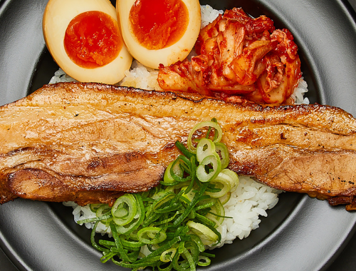 炙りチャーシュー丼