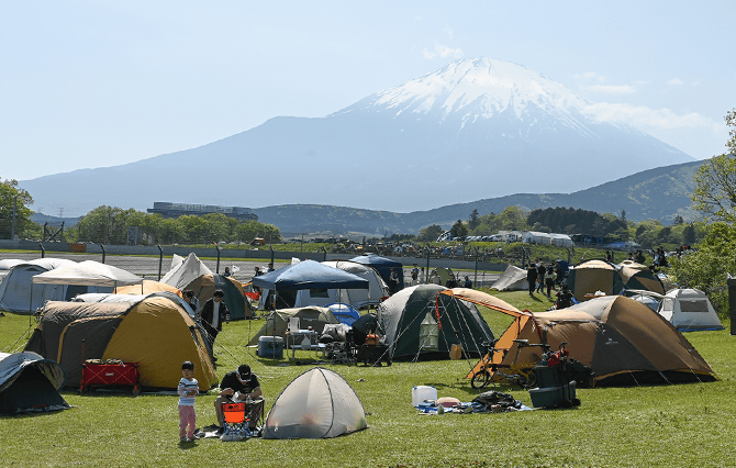 写真：サーキットキャンプ